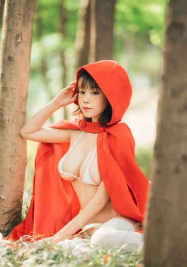 丝袜足脚交在线播放_90集免费观看